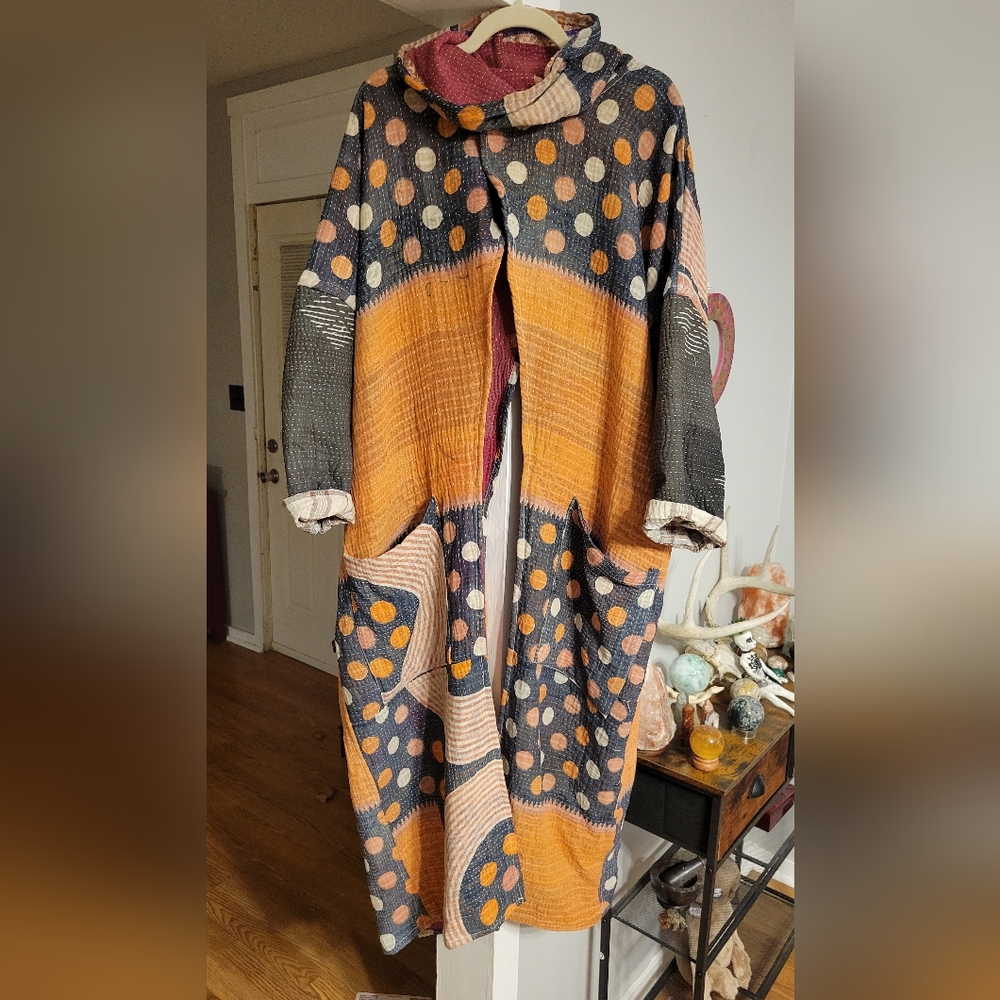 Kantha Bae Cowl Split Pullover